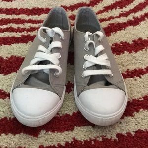 Very good condition Cat & Jack sneakers